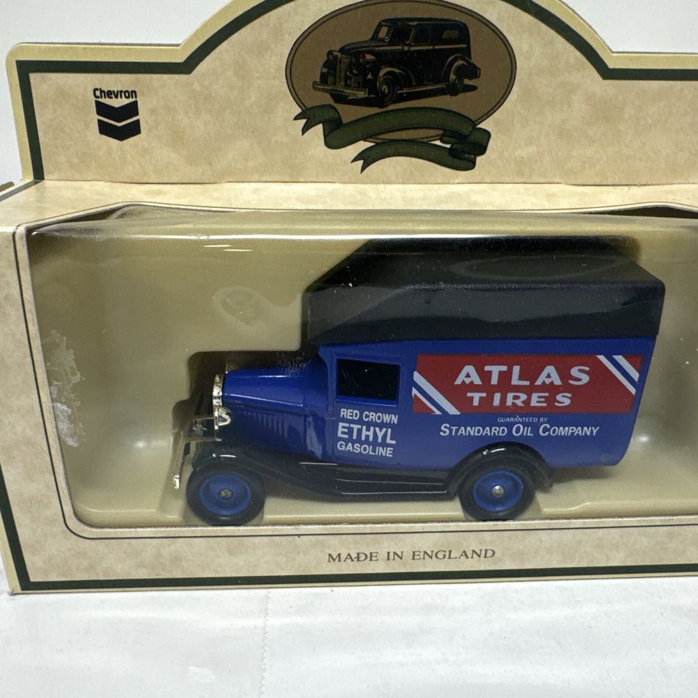Days Gone Vintage Models by LLEDO PLC Atlas Tires Delivery Truck Made In England